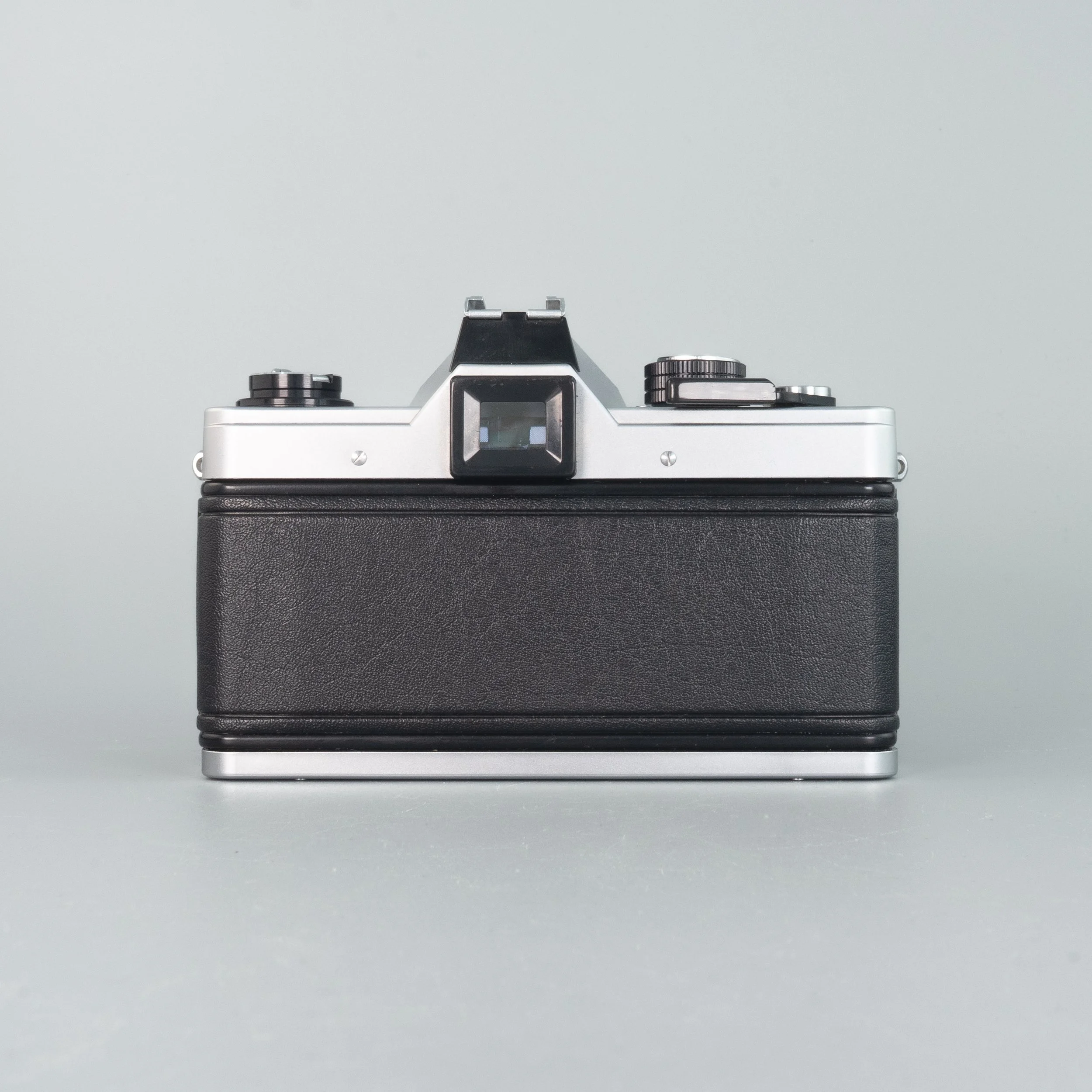 Praktica MTL 5 — LensFayre